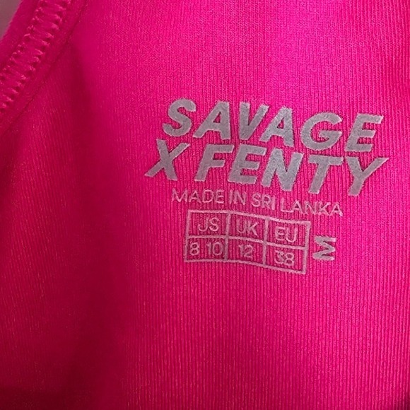 Savage X Fenty Medium Sports Bra Hot Pink Racerback Activewear Size M - Picture 7 of 9